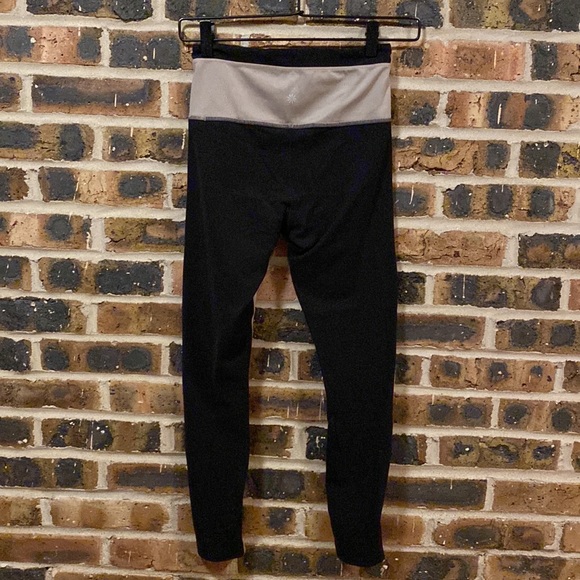 💛like new💛Athleta leggings chroma 7/8 tight, Women’s XS - Picture 5 of 6